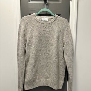 Men’s Old Navy oatmeal-heater crewneck sweater. Size M